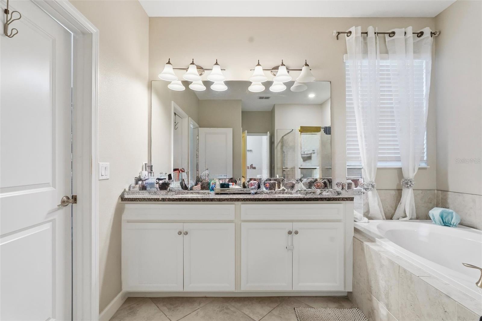 Image 24 of 33 For 4605 Pensford Court