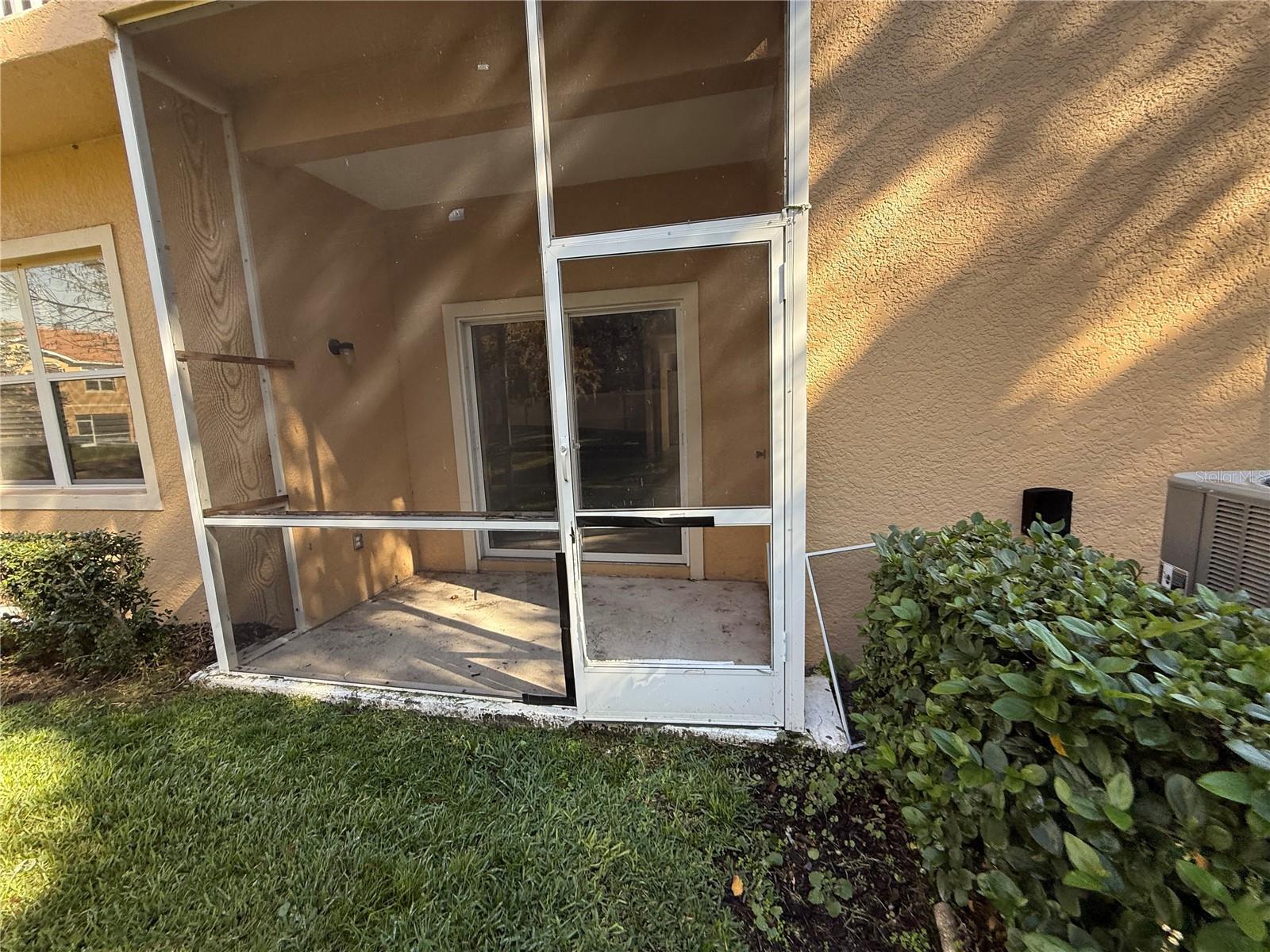 Image 14 of 15 For 3693 Parkridge Circle 7-101