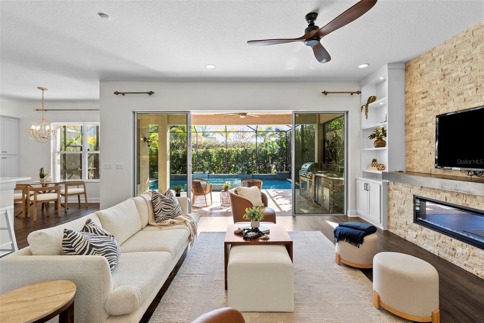 Image 13 of 94 For 2082 Scholartree Way