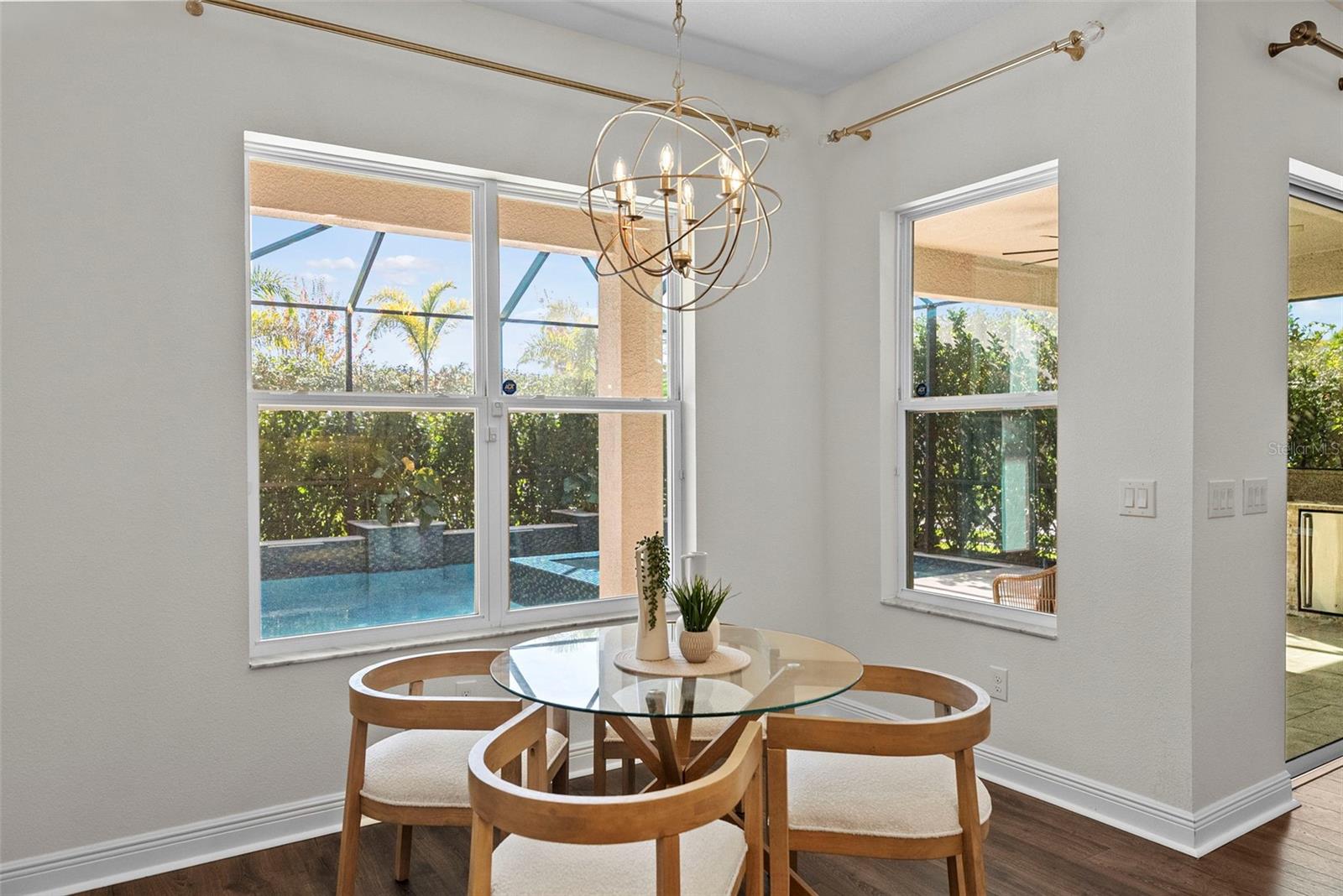 Image 24 of 94 For 2082 Scholartree Way