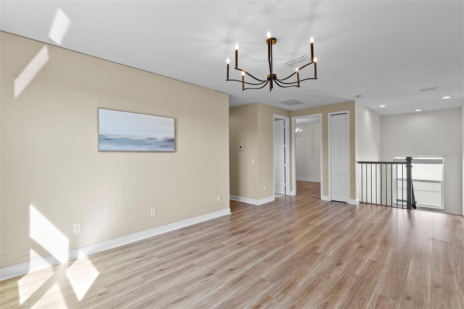 Image 28 of 94 For 2082 Scholartree Way