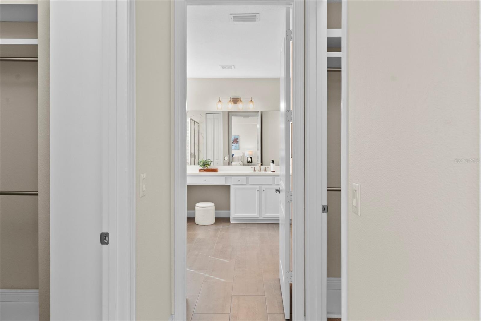 Image 35 of 94 For 2082 Scholartree Way