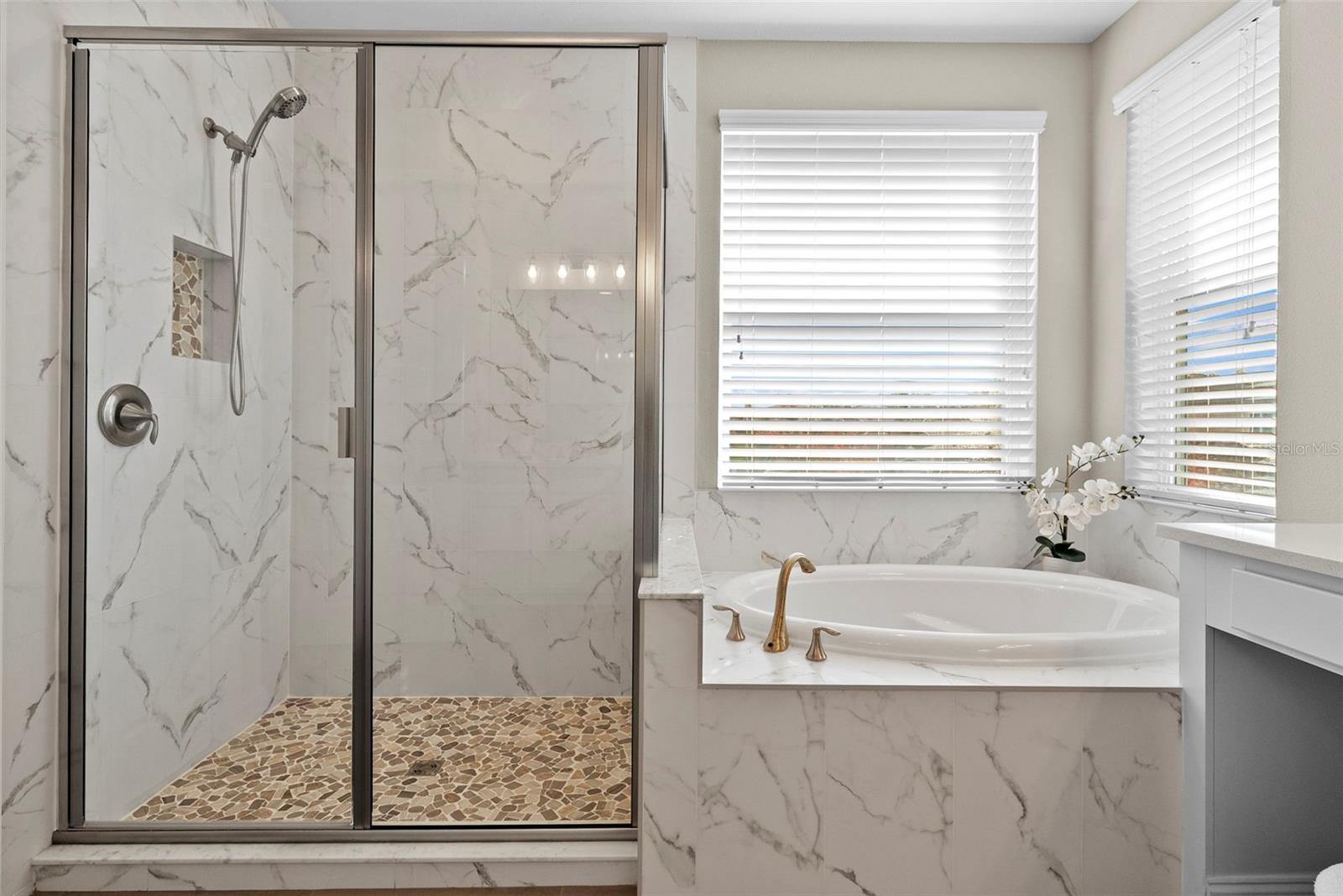 Image 39 of 94 For 2082 Scholartree Way