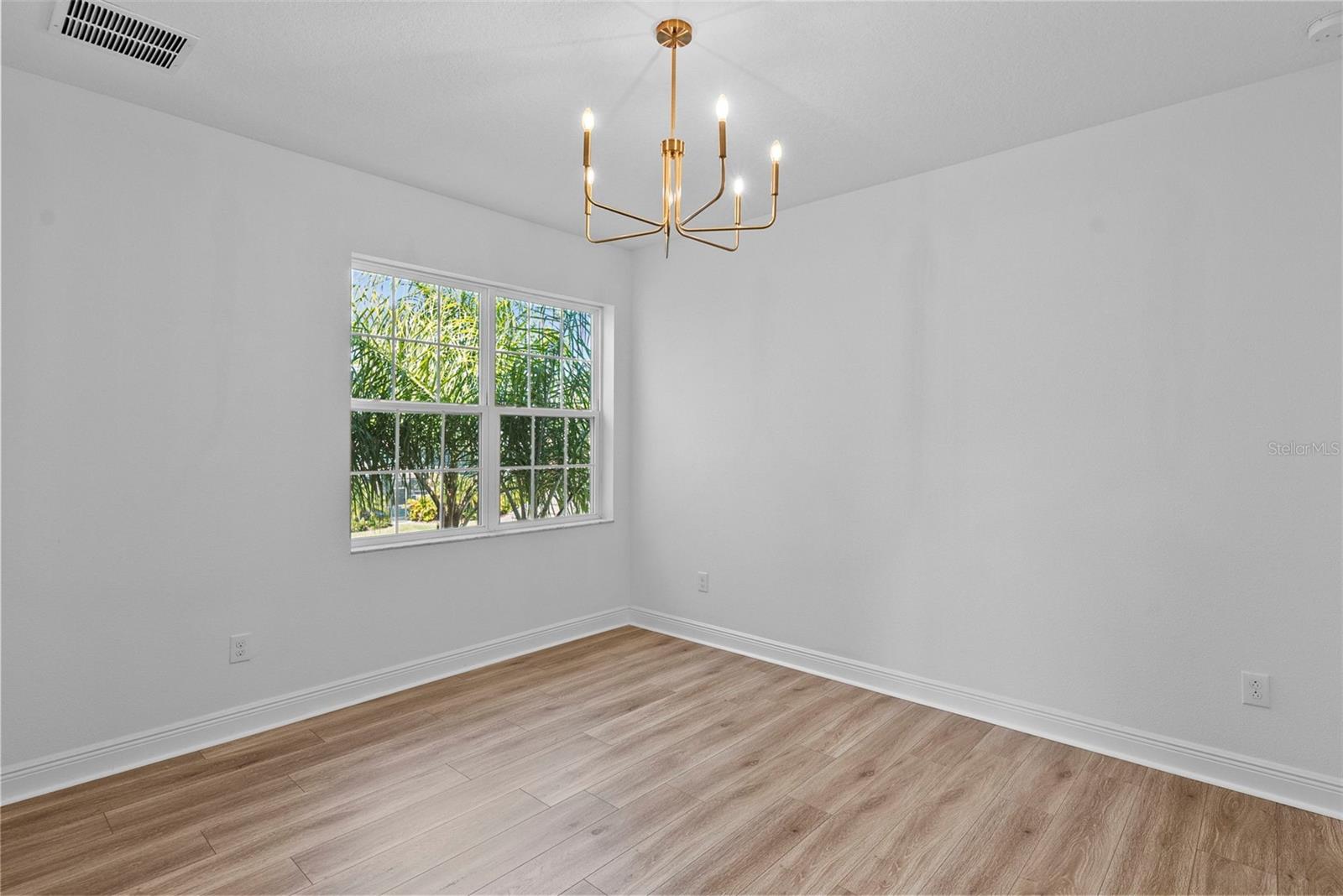 Image 41 of 94 For 2082 Scholartree Way