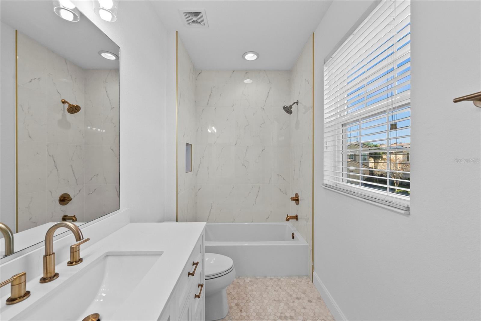 Image 48 of 94 For 2082 Scholartree Way