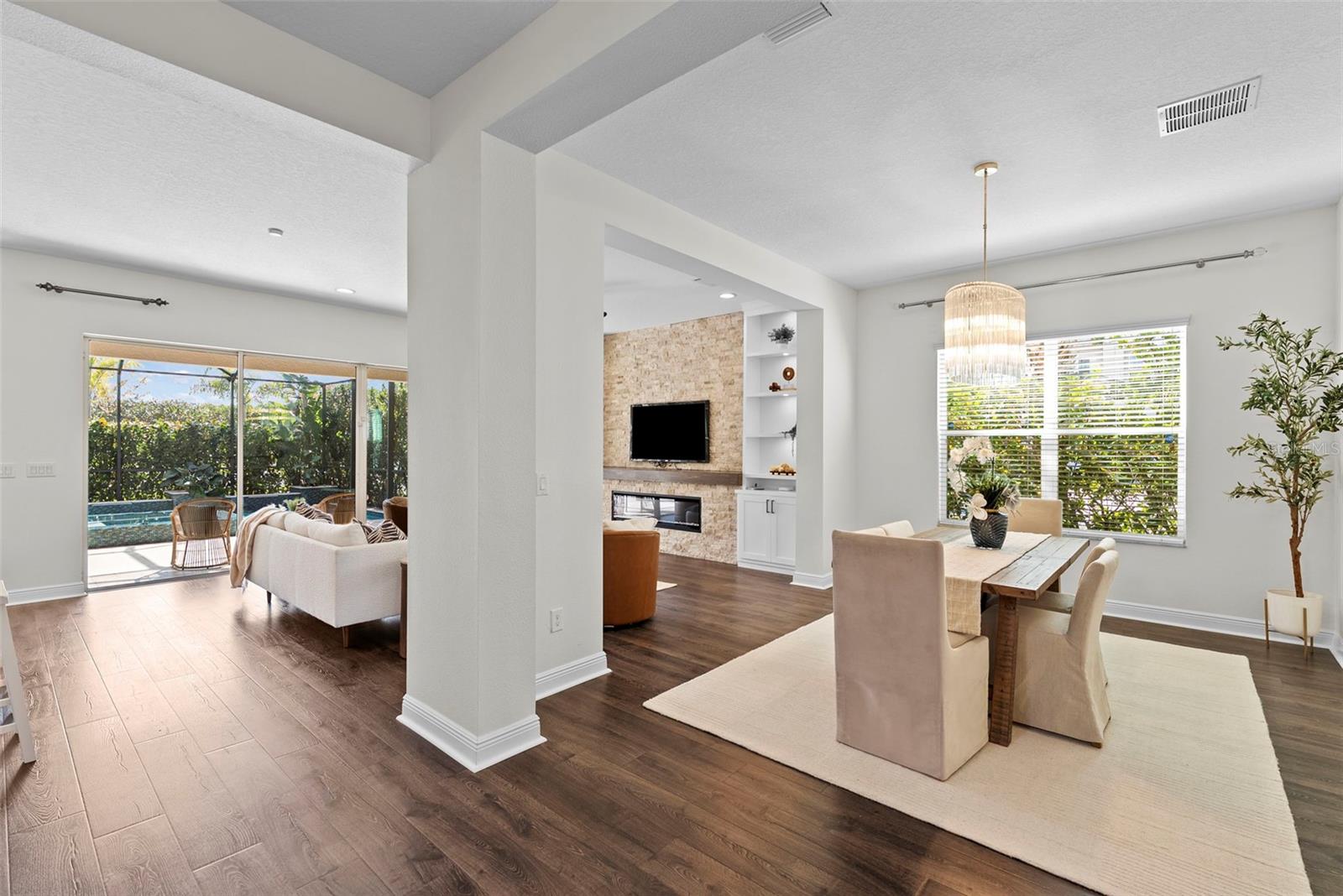 Image 9 of 94 For 2082 Scholartree Way