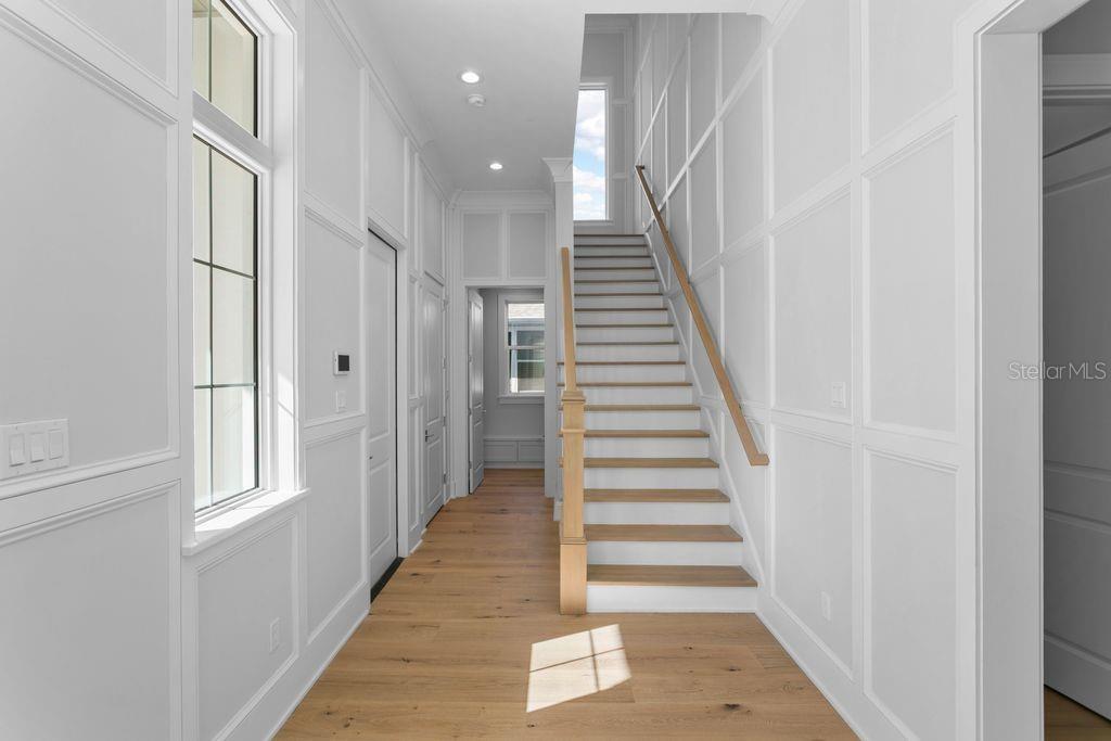 Image 20 of 49 For 5019 Dickens Avenue