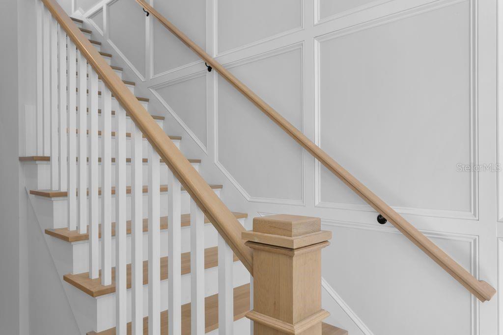 Image 22 of 49 For 5019 Dickens Avenue