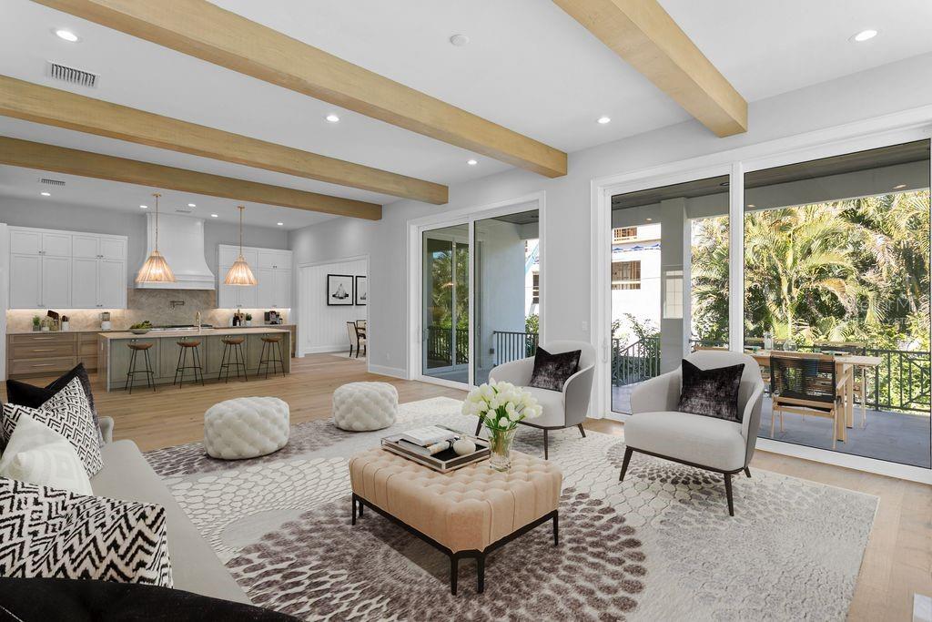 Image 5 of 49 For 5019 Dickens Avenue