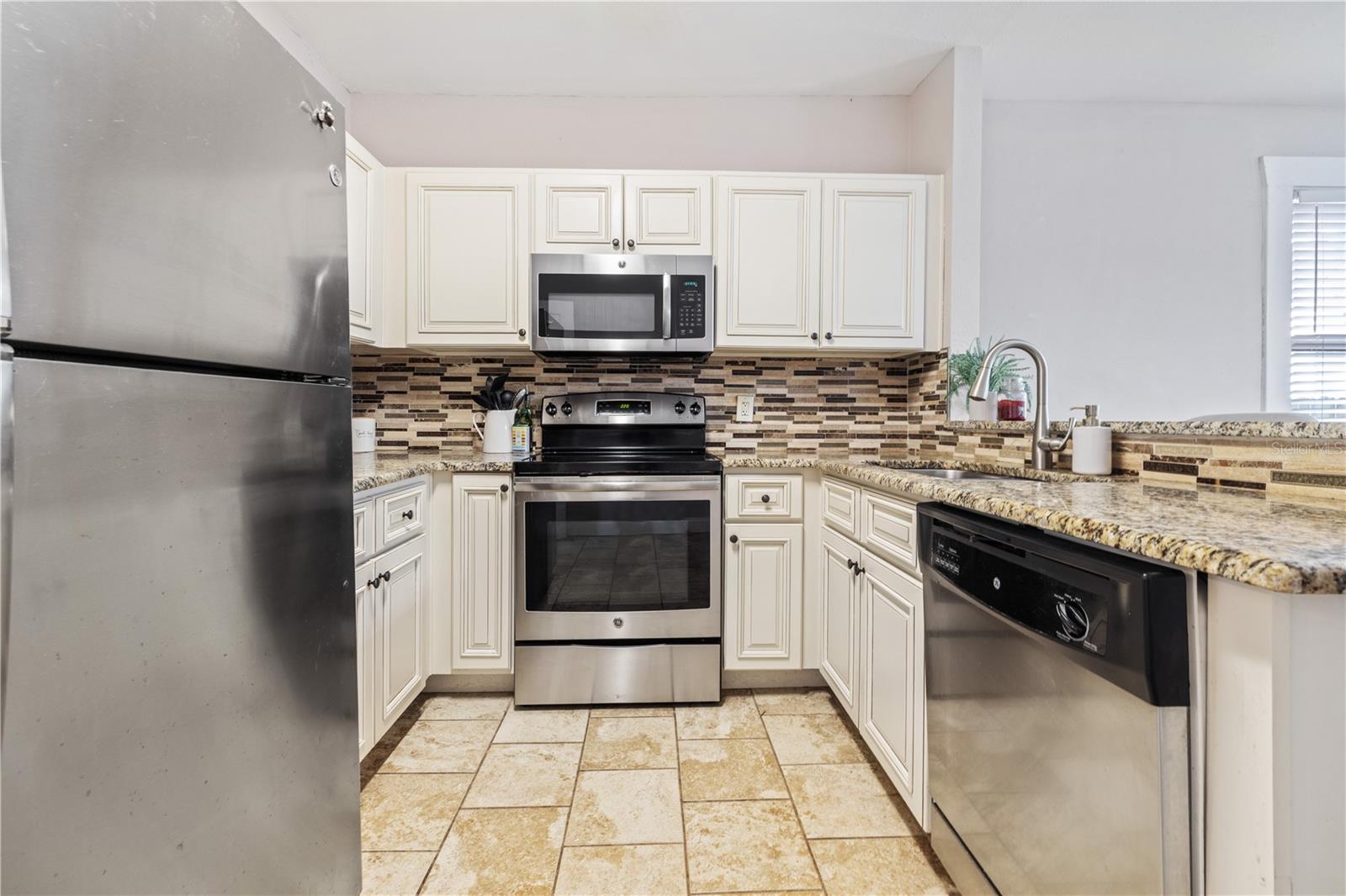 Image 11 of 28 For 1209 Ida Street