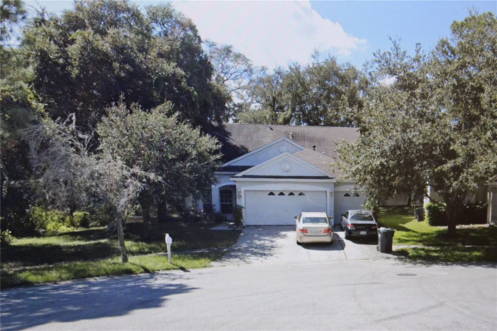 Listing Details for 16111 Stags Leap Drive, LUTZ, FL 33559