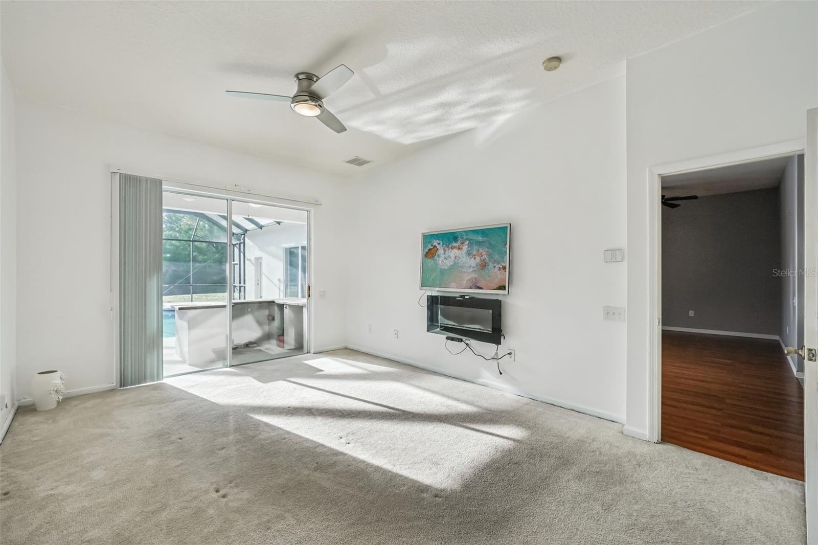 Image 17 of 62 For 25954 Risen Star Drive