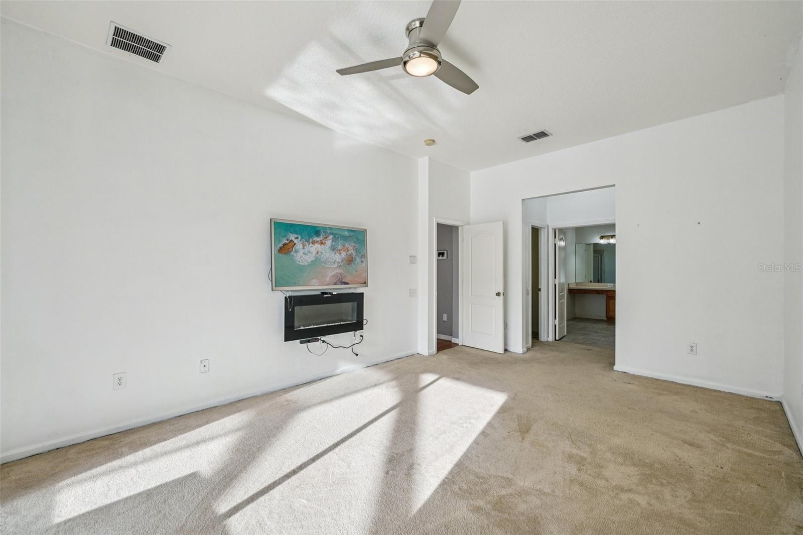 Image 18 of 62 For 25954 Risen Star Drive