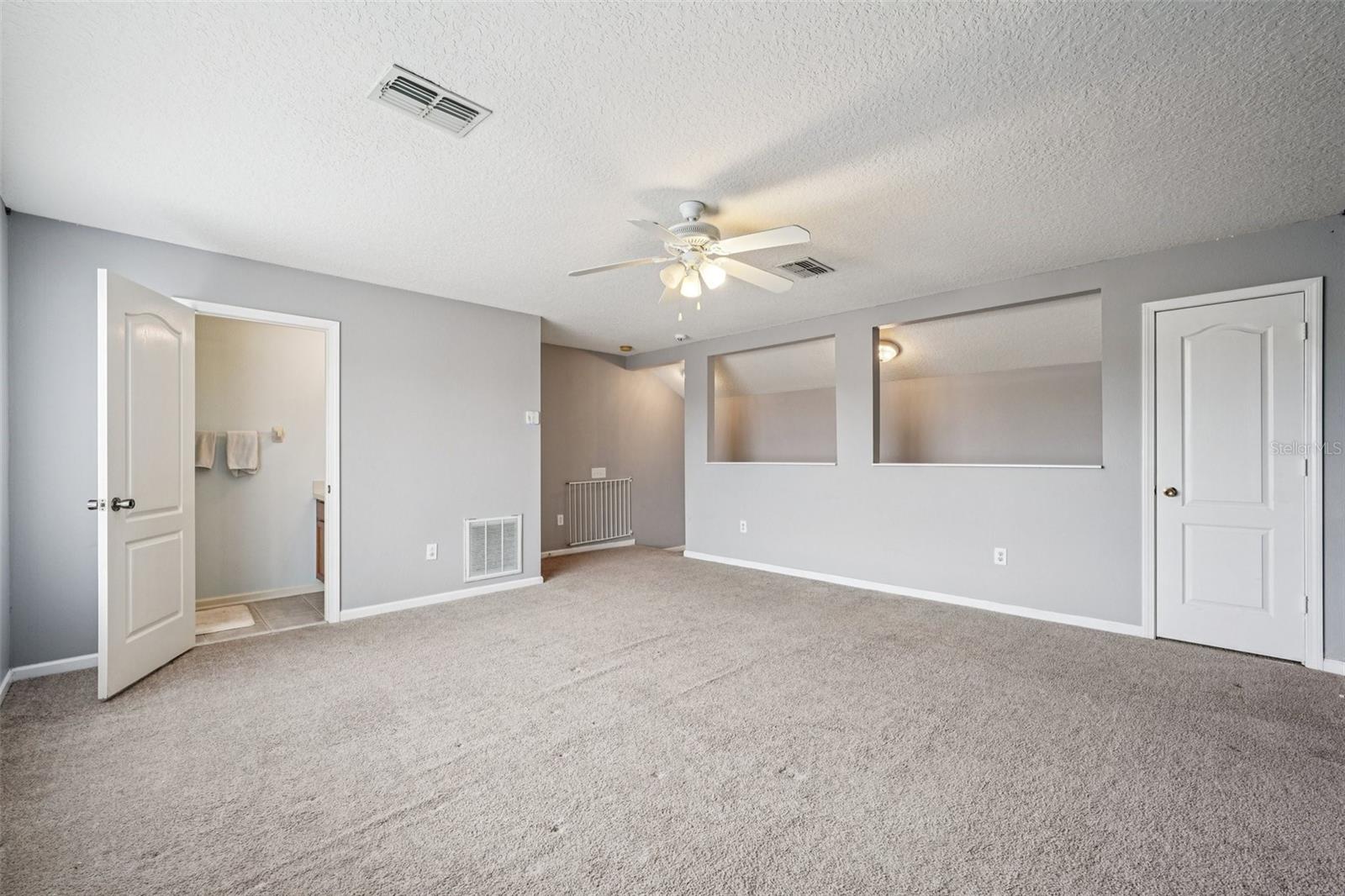 Image 36 of 62 For 25954 Risen Star Drive