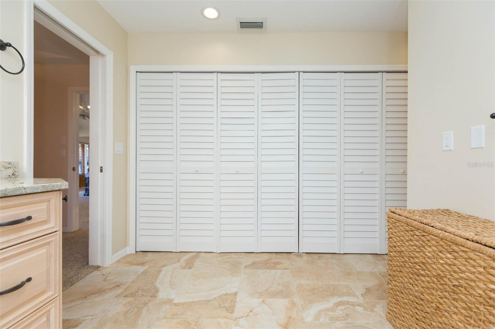 Listing photo id 45 for 4235 Purslane Drive