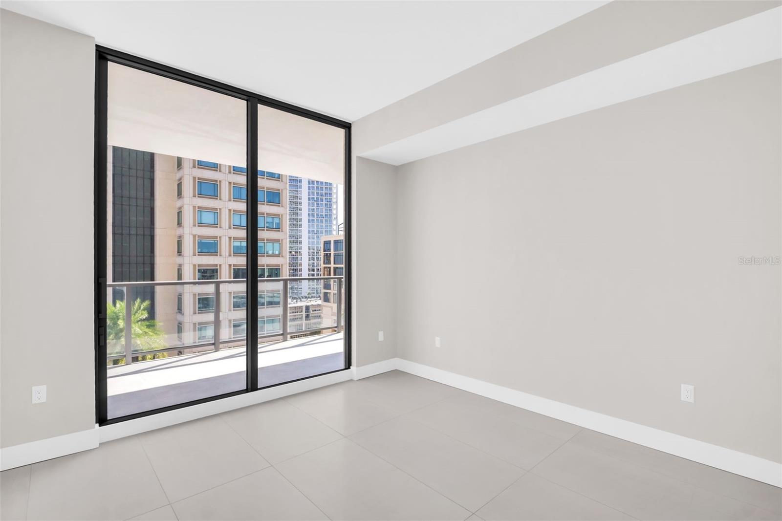 Image 15 of 77 For 275 1st Avenue S 1104