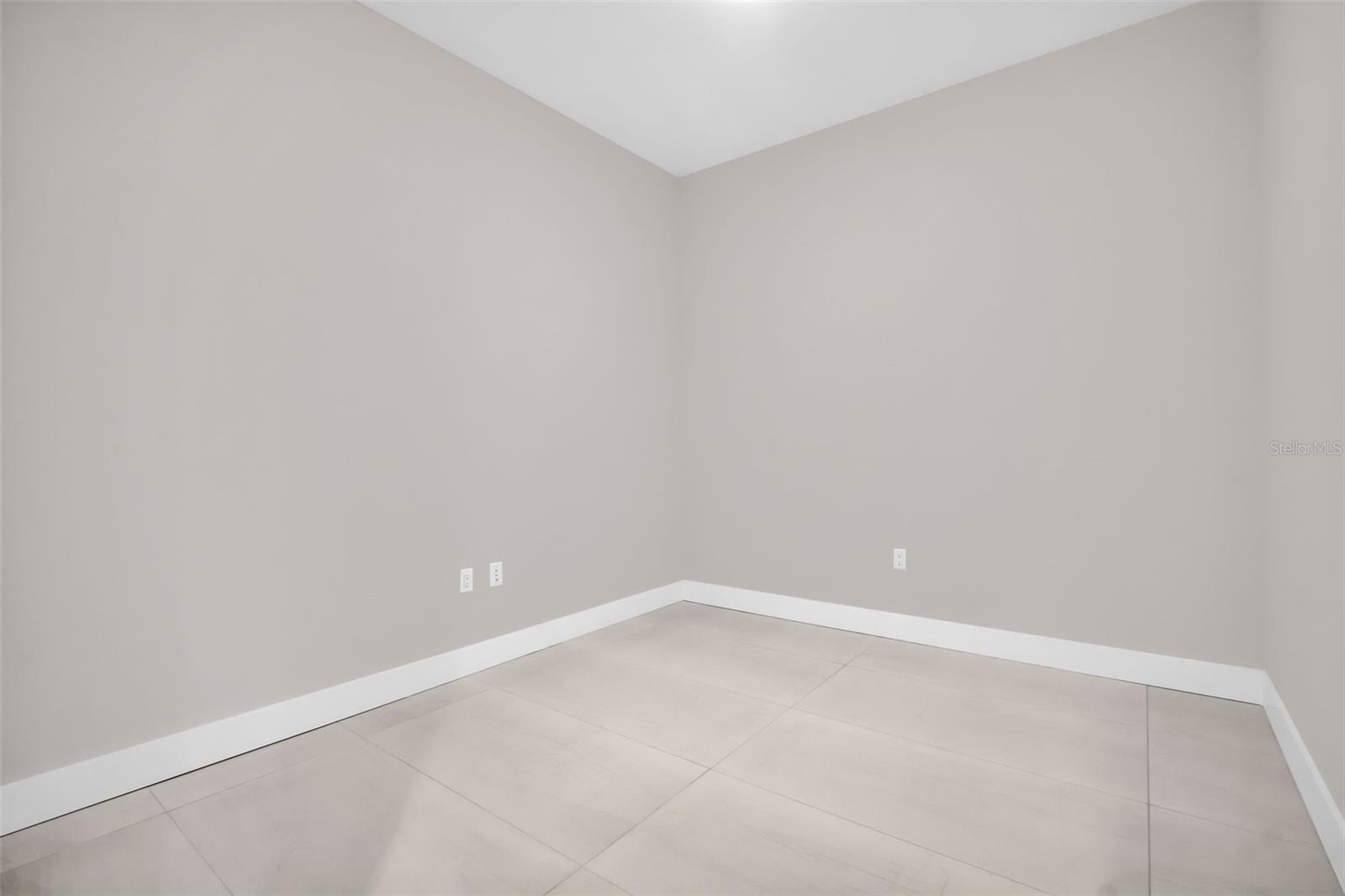 Image 26 of 77 For 275 1st Avenue S 1104