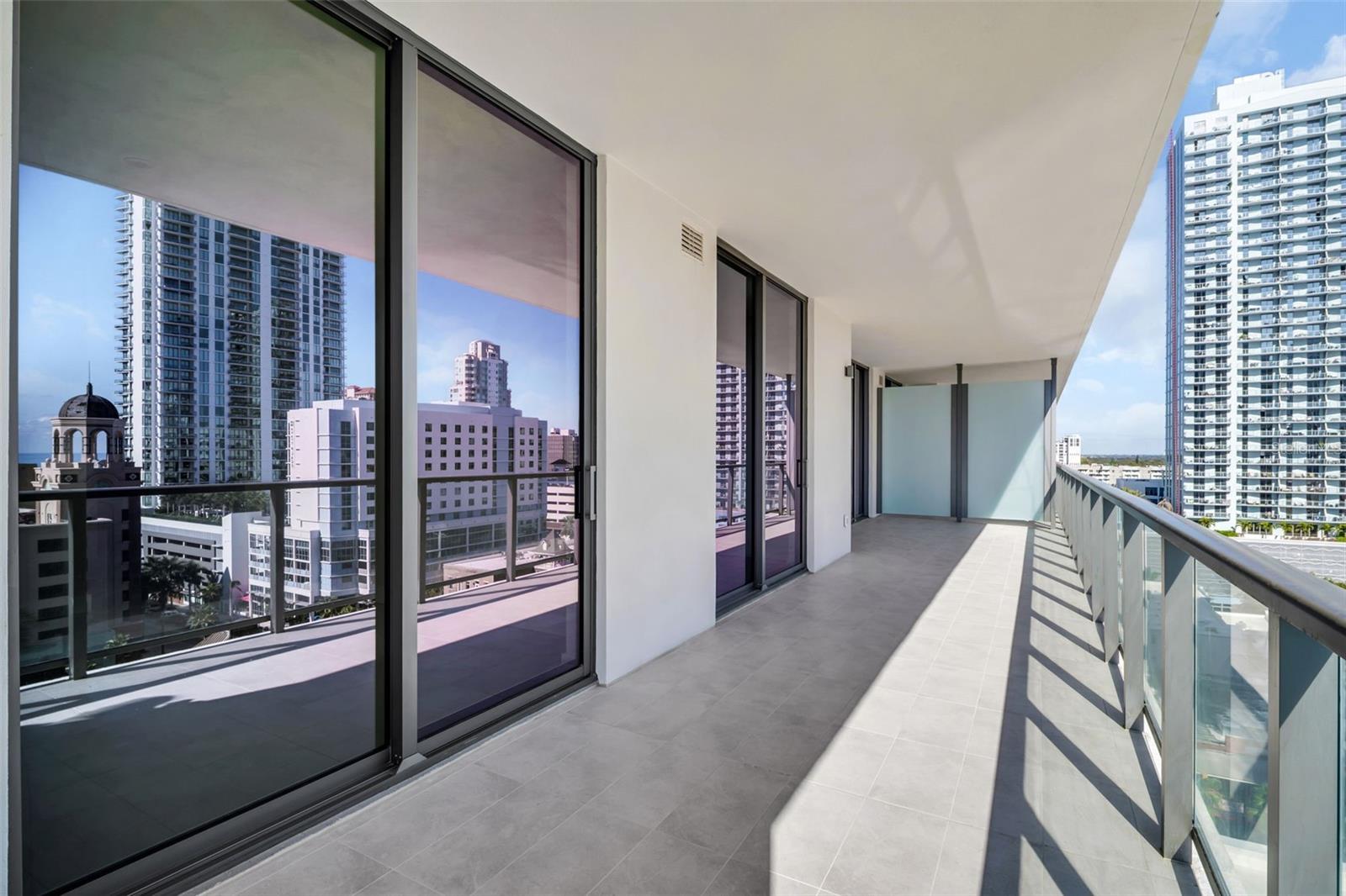 Image 8 of 77 For 275 1st Avenue S 1104