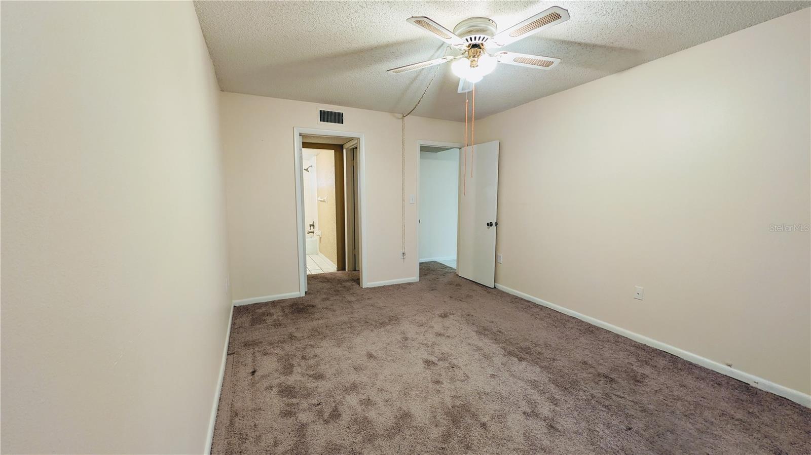 Image 13 of 18 For 5245 Amulet Drive 204