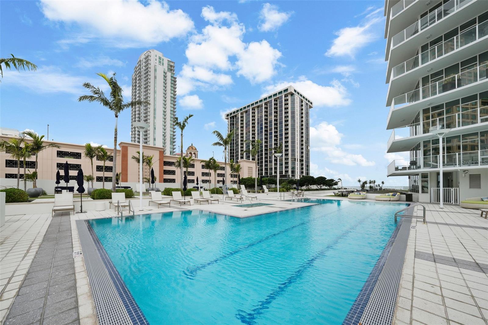 Listing photo id 8 for 175 1st Street S 1604