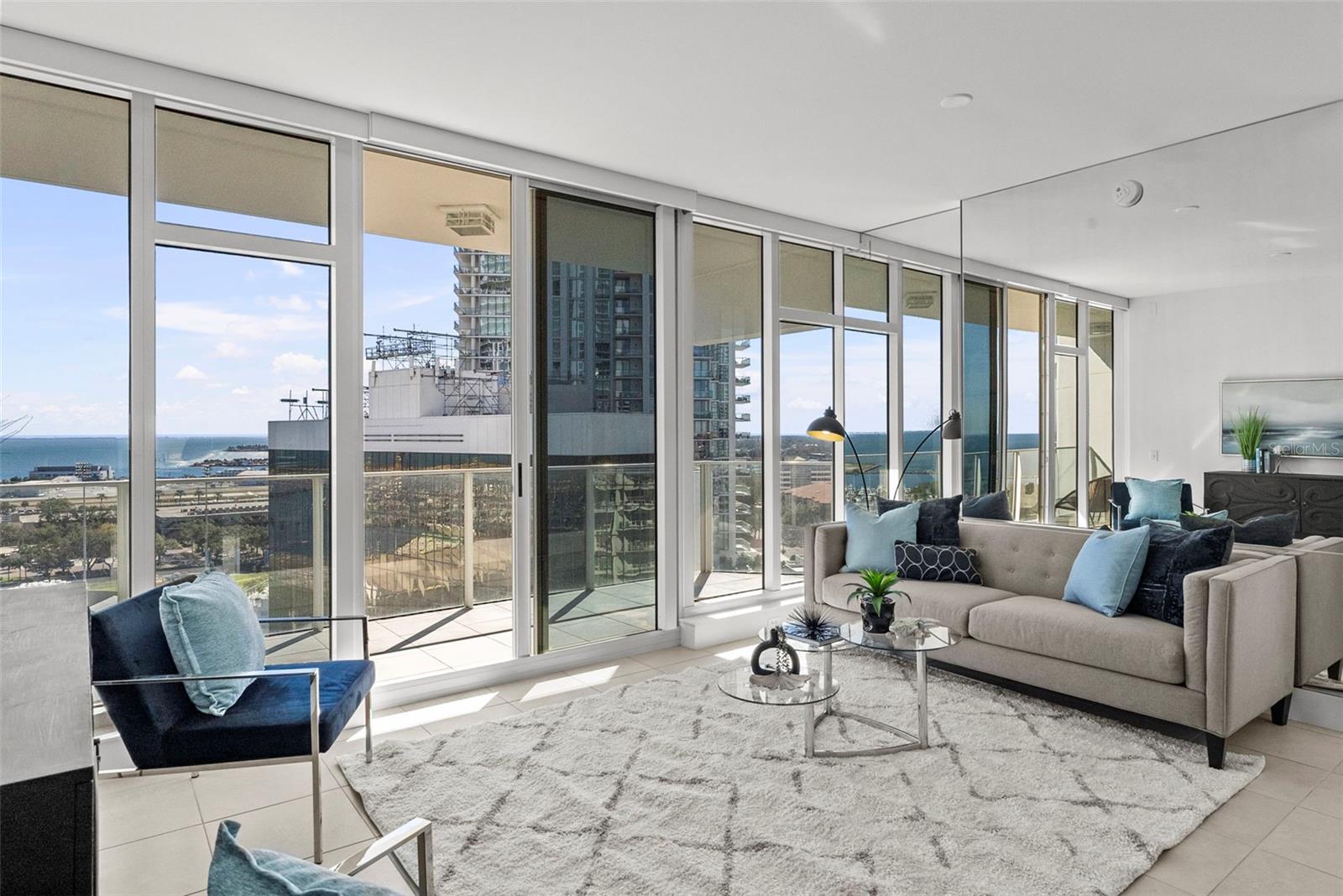 Listing photo id 12 for 175 1st Street S 1604