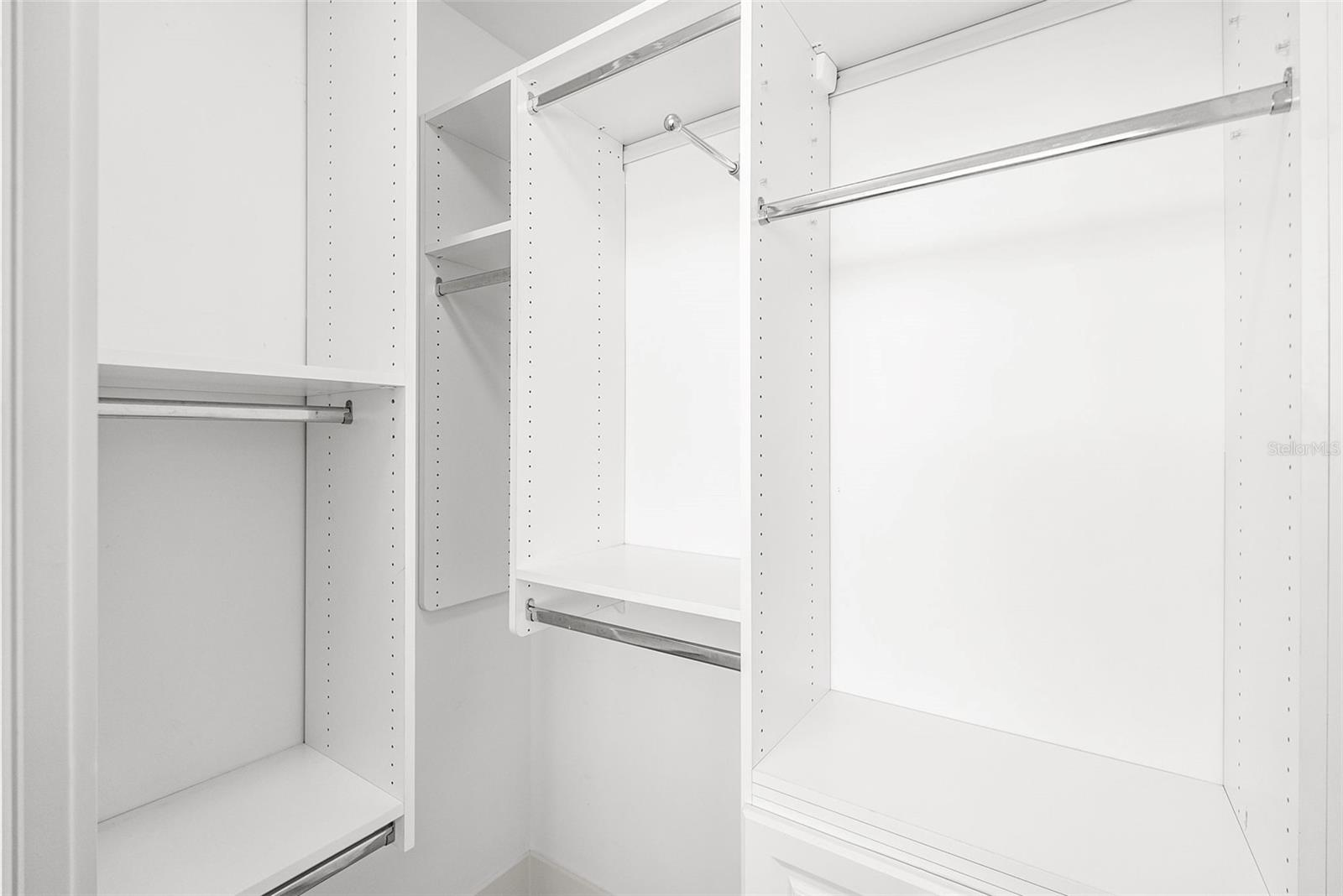 Listing photo id 20 for 175 1st Street S 1604