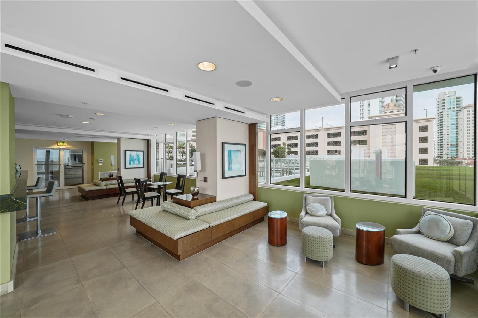 Listing photo id 37 for 175 1st Street S 1604