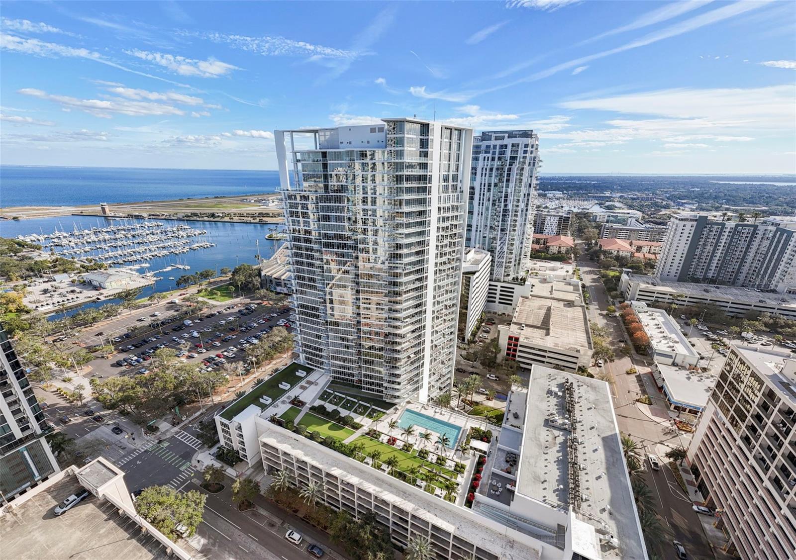 Listing photo id 45 for 175 1st Street S 1604