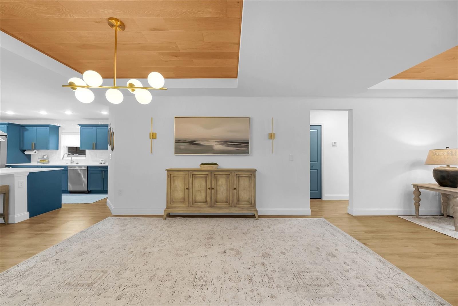 Image 20 of 58 For 809 Hanna Avenue