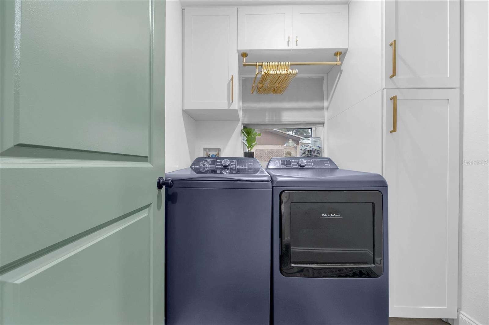 Image 31 of 58 For 809 Hanna Avenue