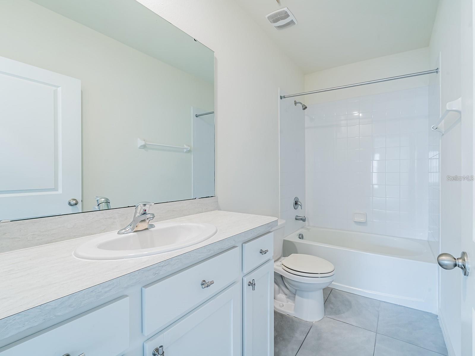 Image 18 of 41 For 5510 Oxford Gray Road