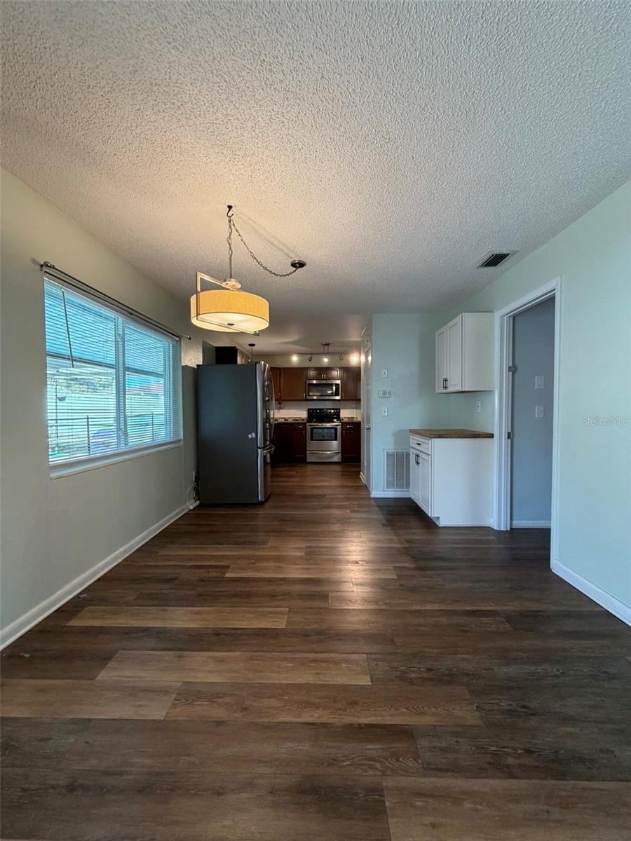 Image 14 of 36 For 4284 Surfside Circle