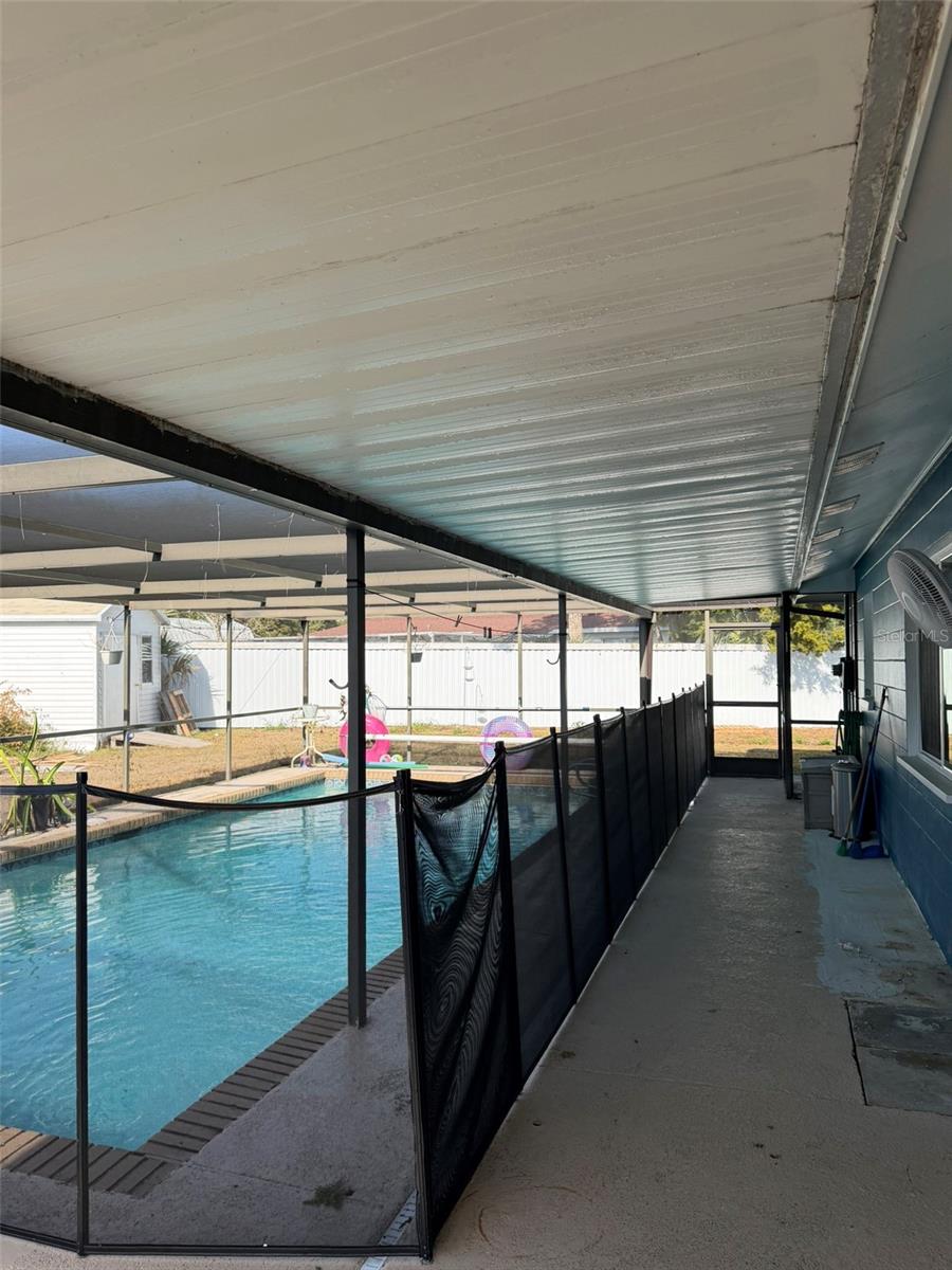 Image 25 of 36 For 4284 Surfside Circle