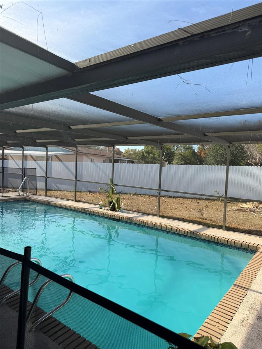 Image 28 of 36 For 4284 Surfside Circle