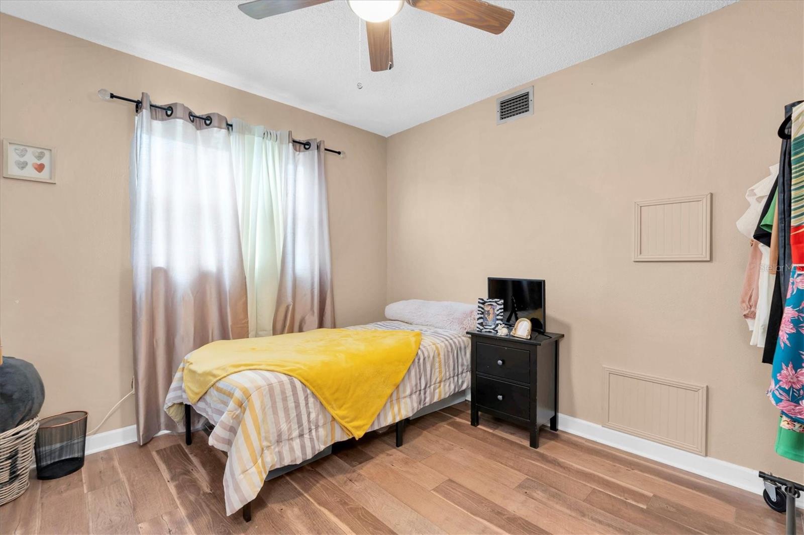 Image 17 of 24 For 8800 Blind Pass Road 10