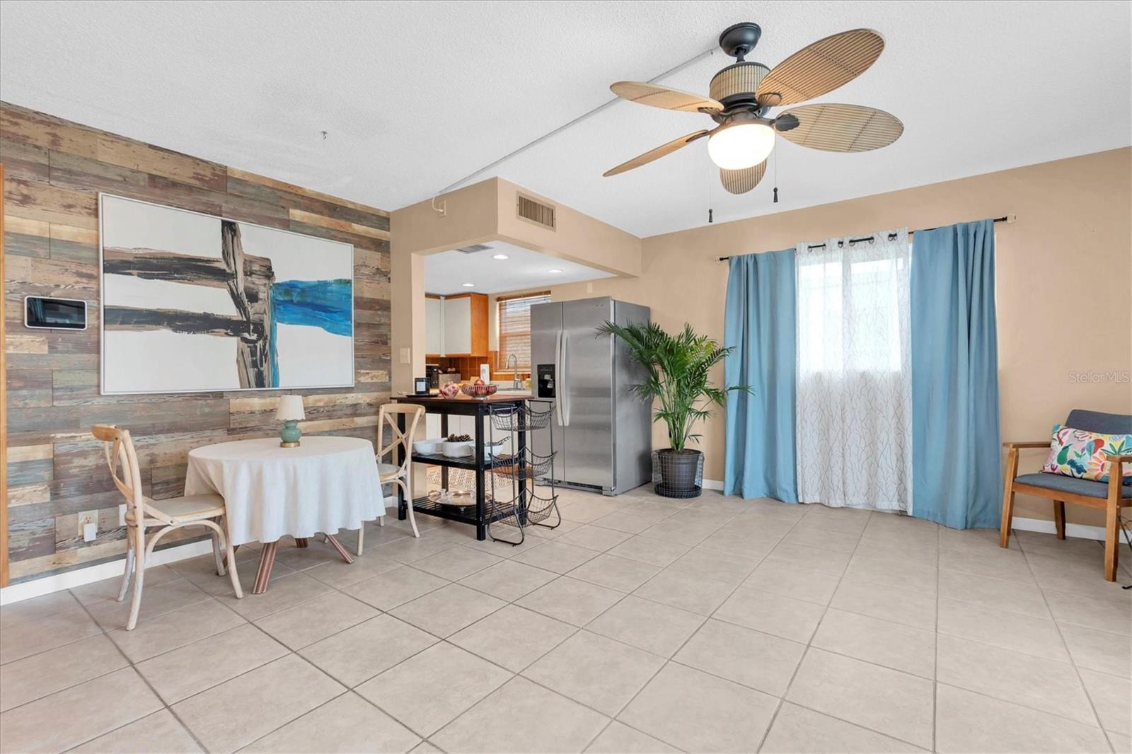 Image 5 of 24 For 8800 Blind Pass Road 10