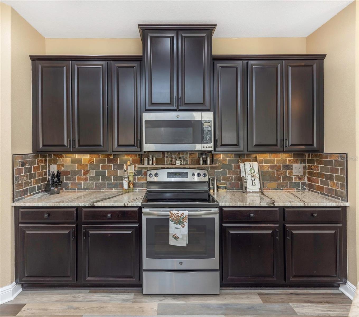 Image 15 of 35 For 8702 Corinthian Way