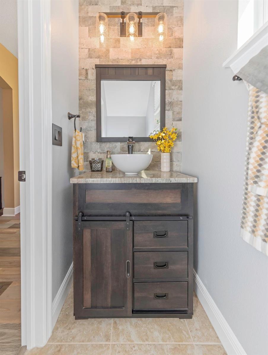 Image 21 of 35 For 8702 Corinthian Way