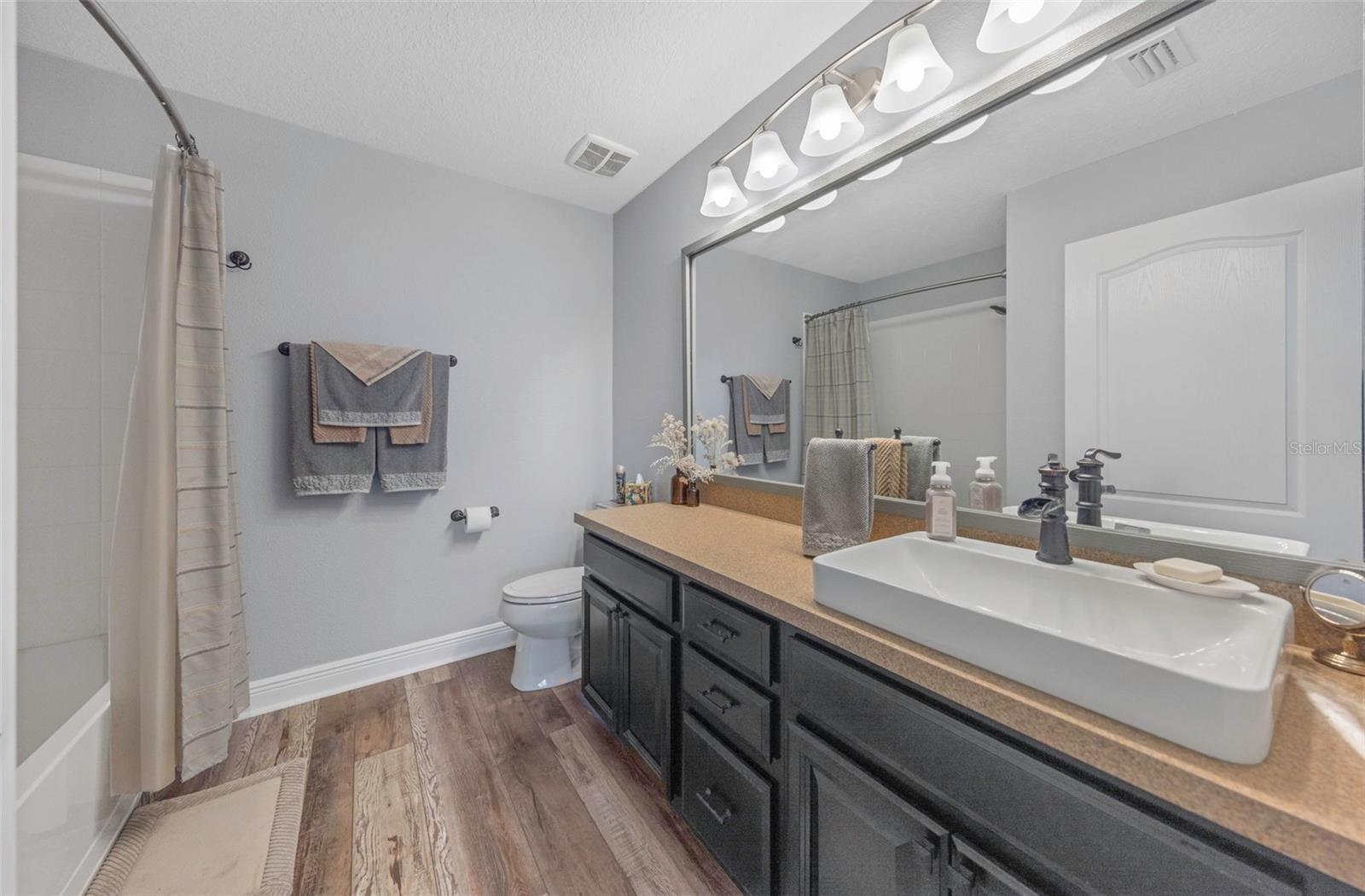 Image 33 of 35 For 8702 Corinthian Way