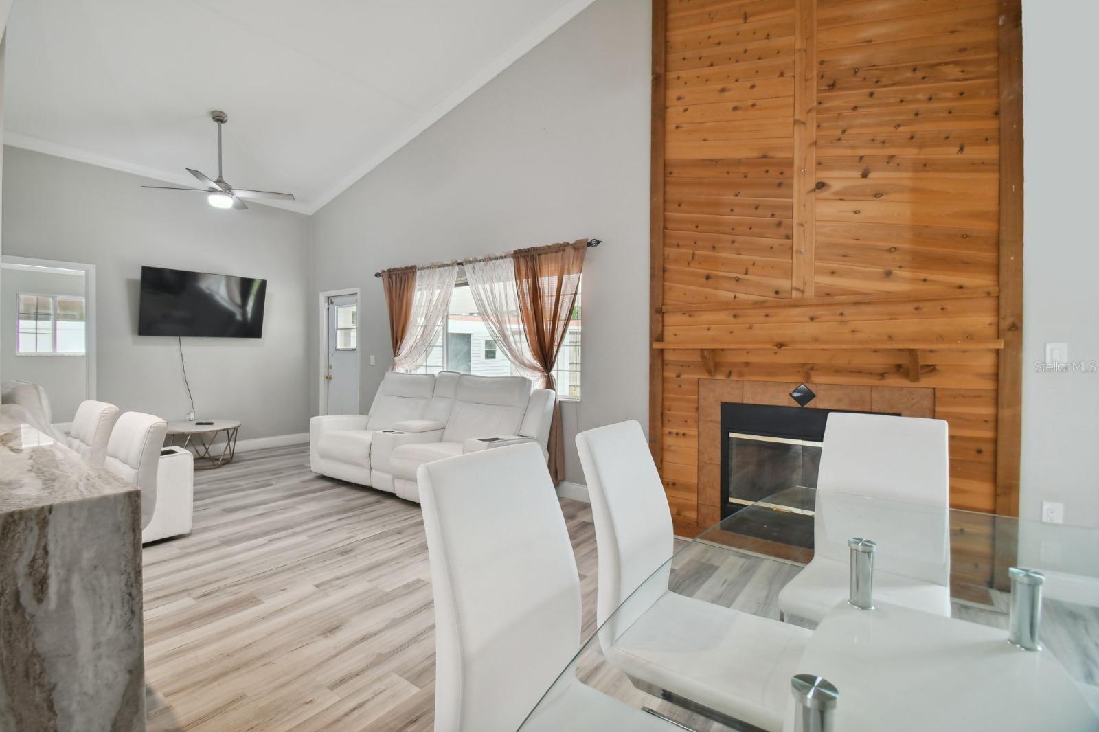 Image 13 of 40 For 6745 Ralston Beach Circle