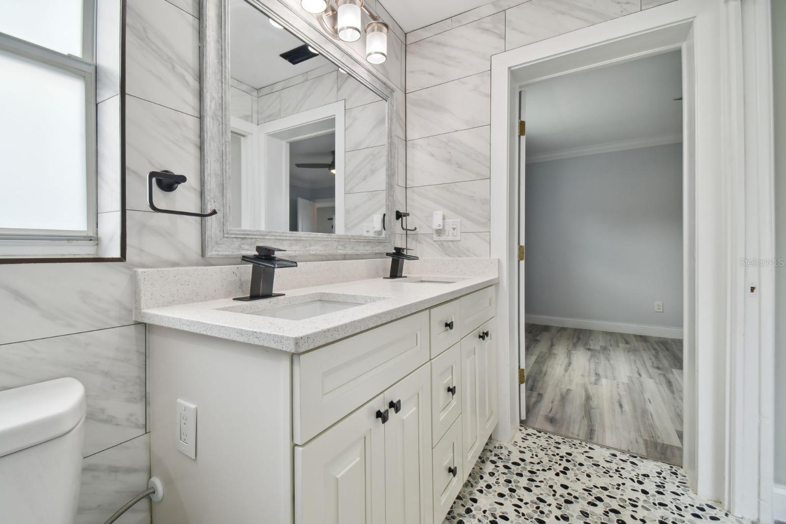 Image 24 of 40 For 6745 Ralston Beach Circle