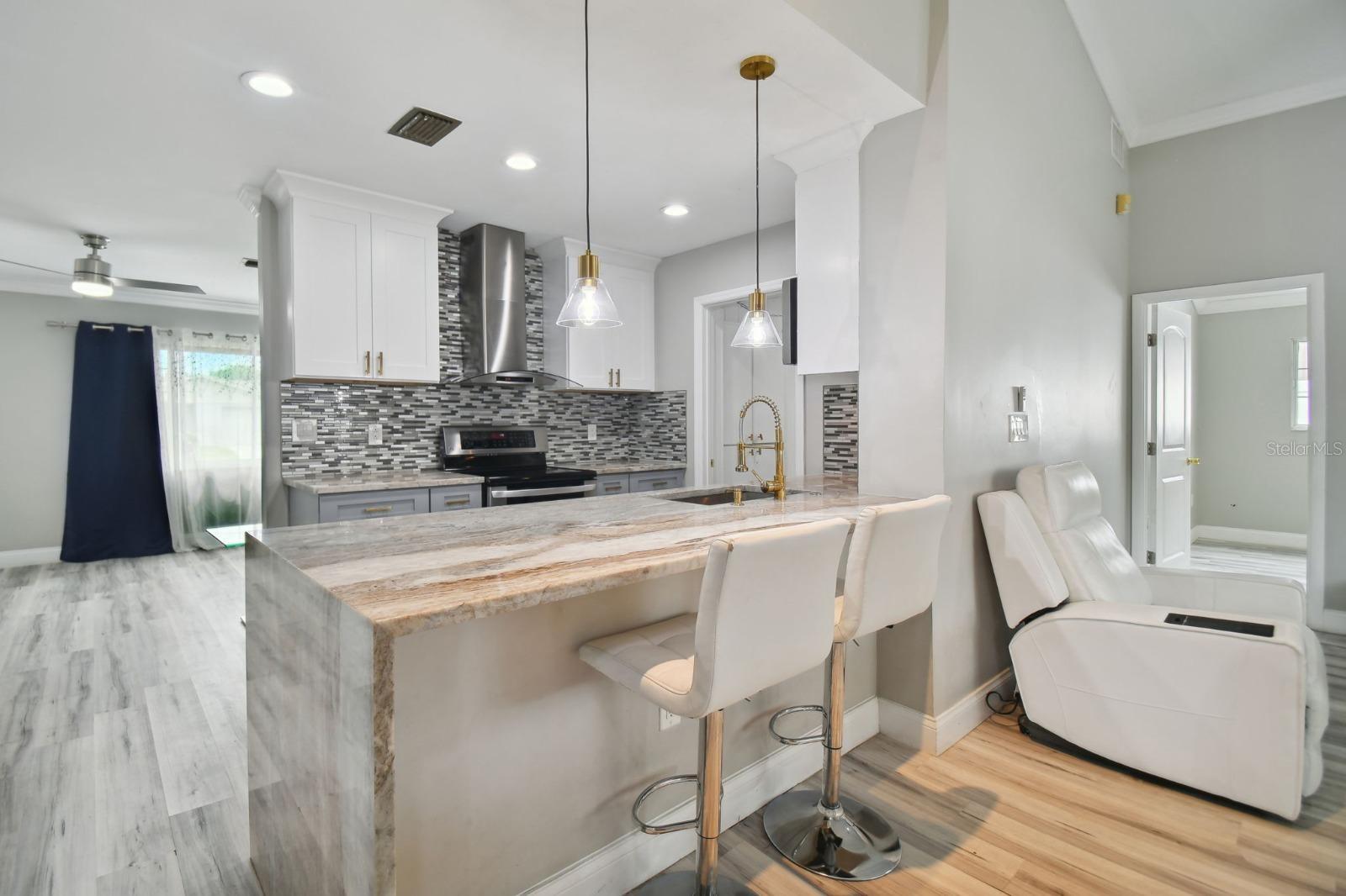 Image 6 of 40 For 6745 Ralston Beach Circle