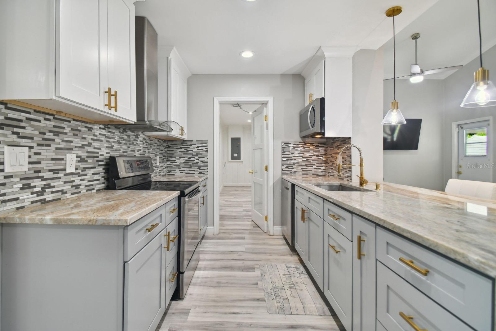 Image 9 of 40 For 6745 Ralston Beach Circle