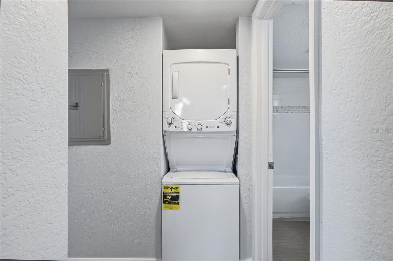 Image 26 of 39 For 17035 Gulf Boulevard 113