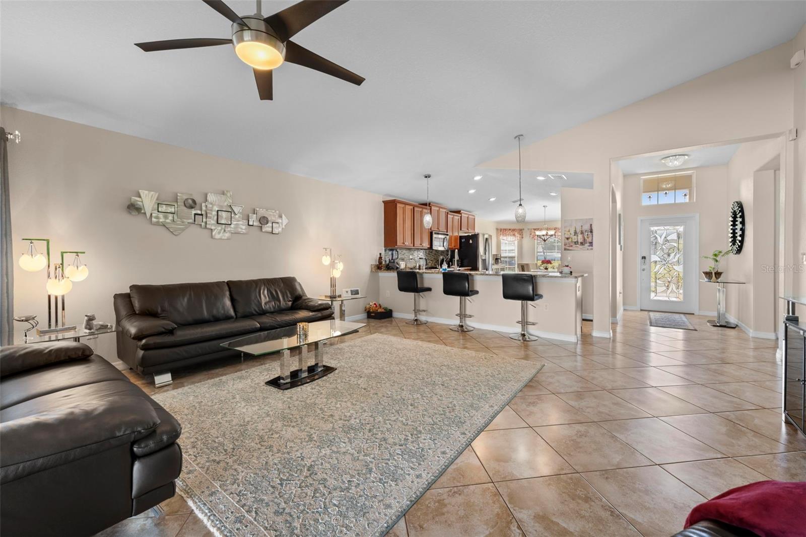 Image 11 of 49 For 10114 Ives Loop