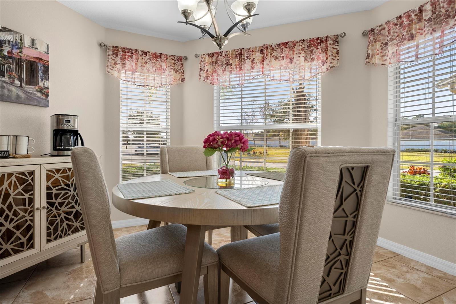 Image 18 of 49 For 10114 Ives Loop