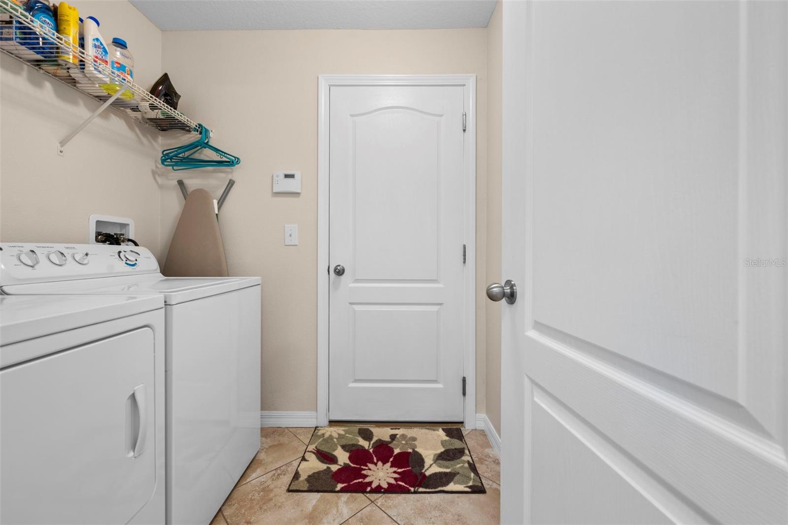 Image 41 of 49 For 10114 Ives Loop