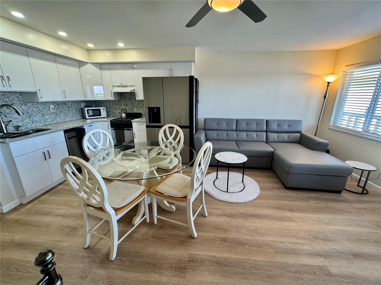 Image 11 of 16 For 8950 Park Boulevard 707