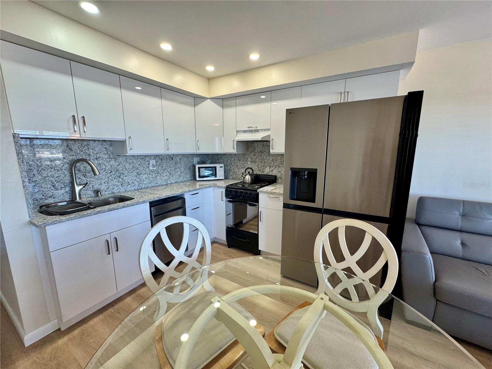 Image 12 of 16 For 8950 Park Boulevard 707