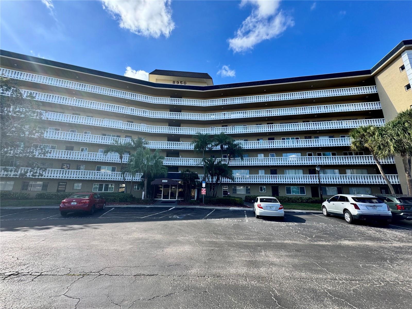 Image 3 of 16 For 8950 Park Boulevard 707